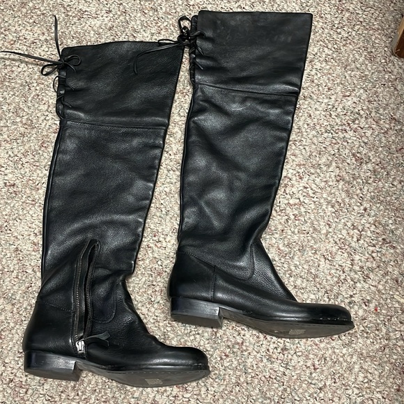 B makowsky thigh high corset lace behind knee - Picture 6 of 8